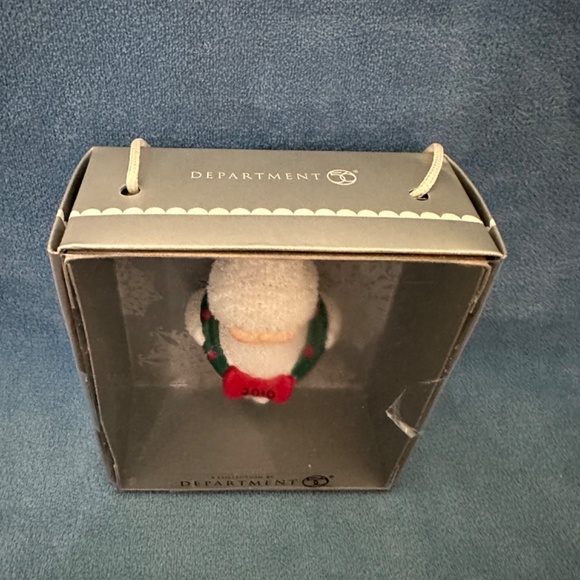 Dept.56 2010 Snow Babies ornament - Picture 3 of 3